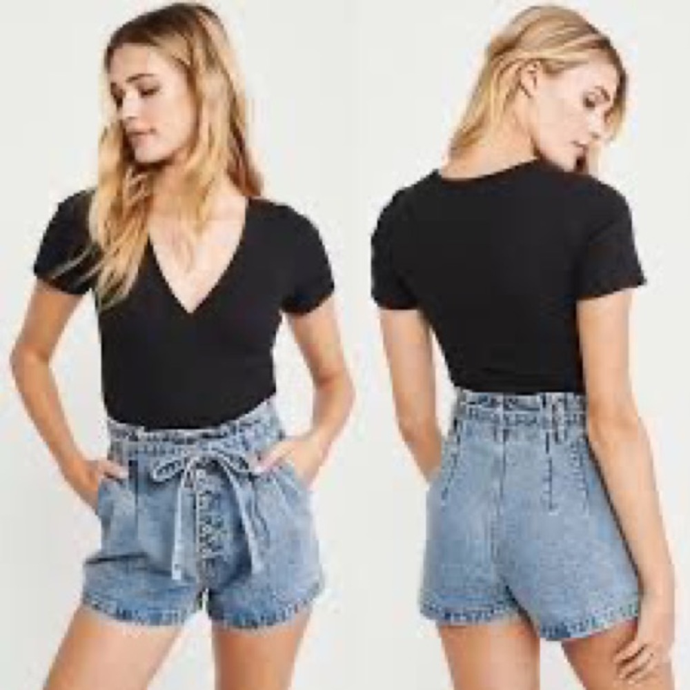 Abercrombie & Fitch Paper bag 5 button light wash shorts